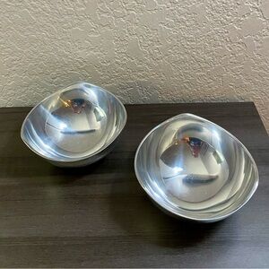 Vintage Mann Pewtertone Set of Bowls